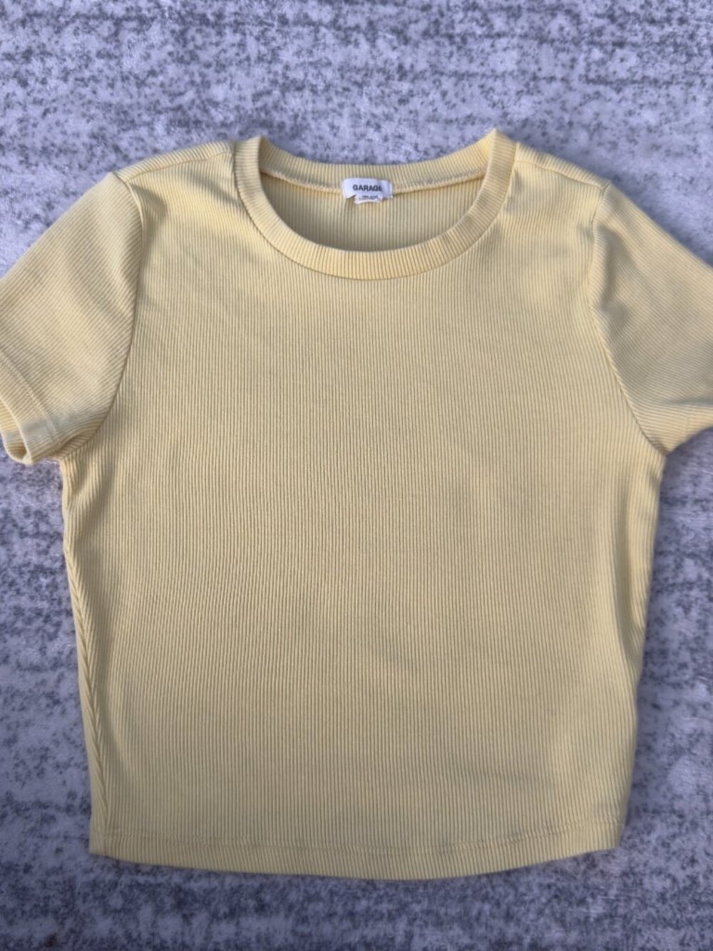 Garage Clothing Light Yellow Ribbed Crop Top – Size XS